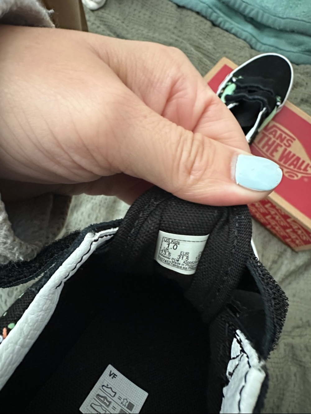 Vans Black Alien Print Velcro Sneakers with Mint Stripe - Picture 3 of 3